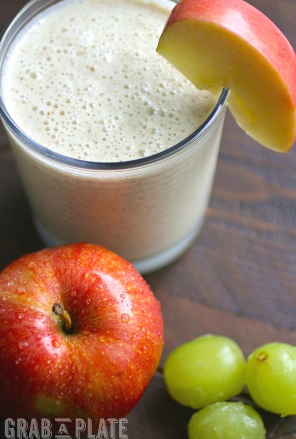 Green Grape, Apple, and Cinnamon Smoothies