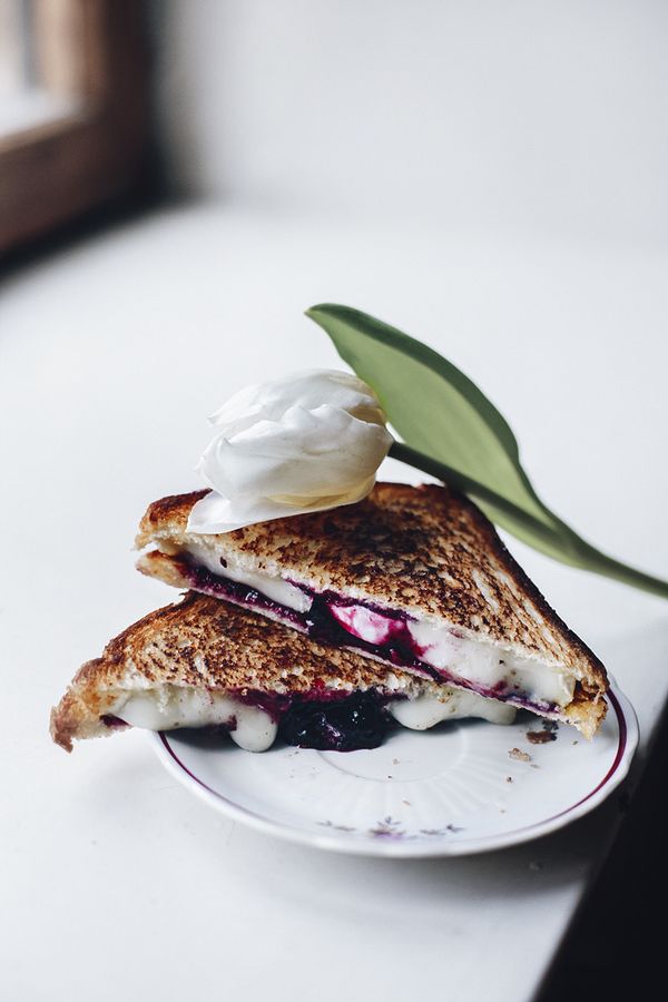 Grilled Goat Cheese with Fig Preserves