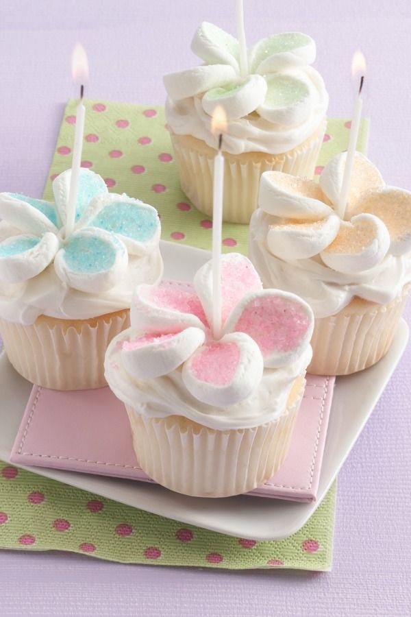 Happy Birthday Marshmallow Cupcakes