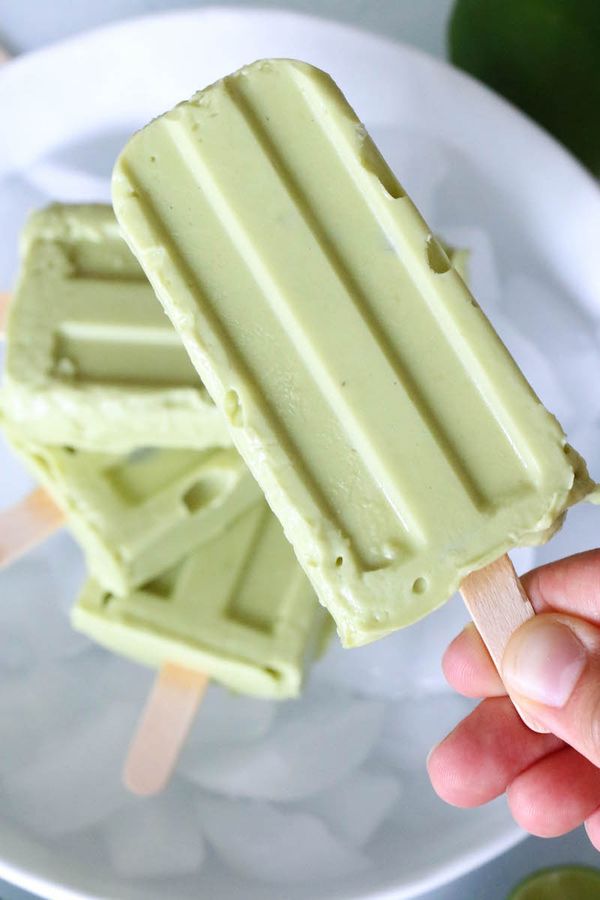 Healthy & Creamy Key Lime Pie Popsicles