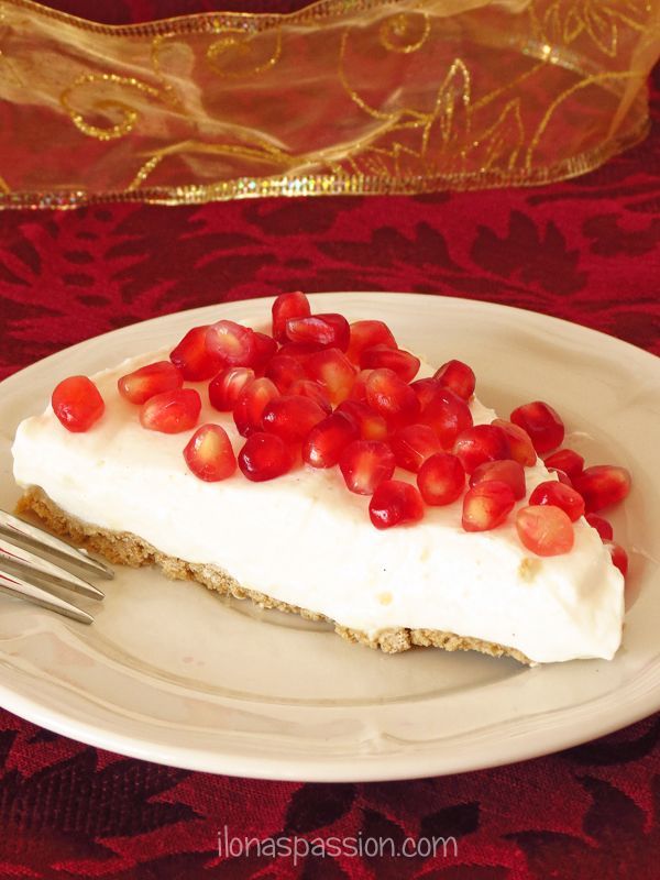 Healthy Pomegranate Yogurt Pie (Gluten Free, Low Calorie