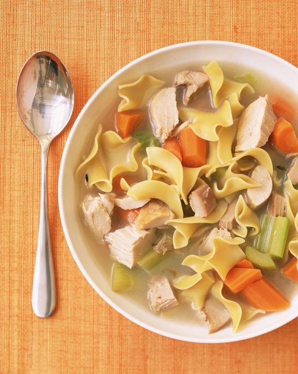 Heartburn-Friendly Chicken Noodle Soup WIth Vegetables