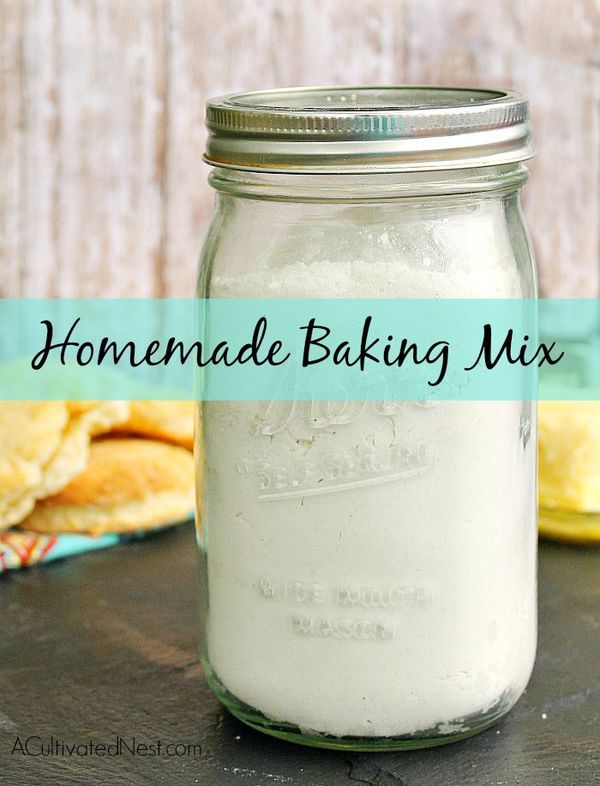 Homemade Copycat Bisquick Baking Mix