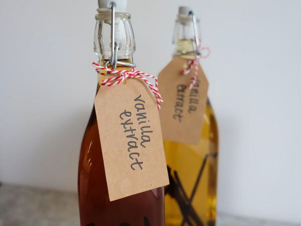 Homemade Vanilla Extract