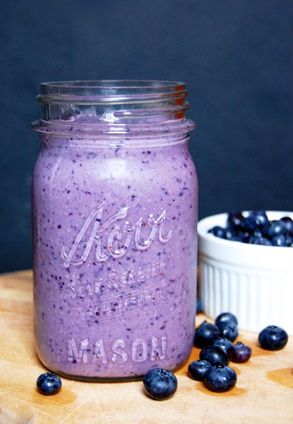 Immune-Boosting Paleo Blueberry Smoothie