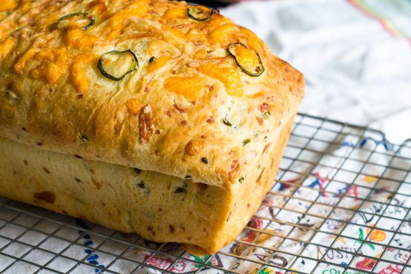 Jalapeno 3-Cheese Bread