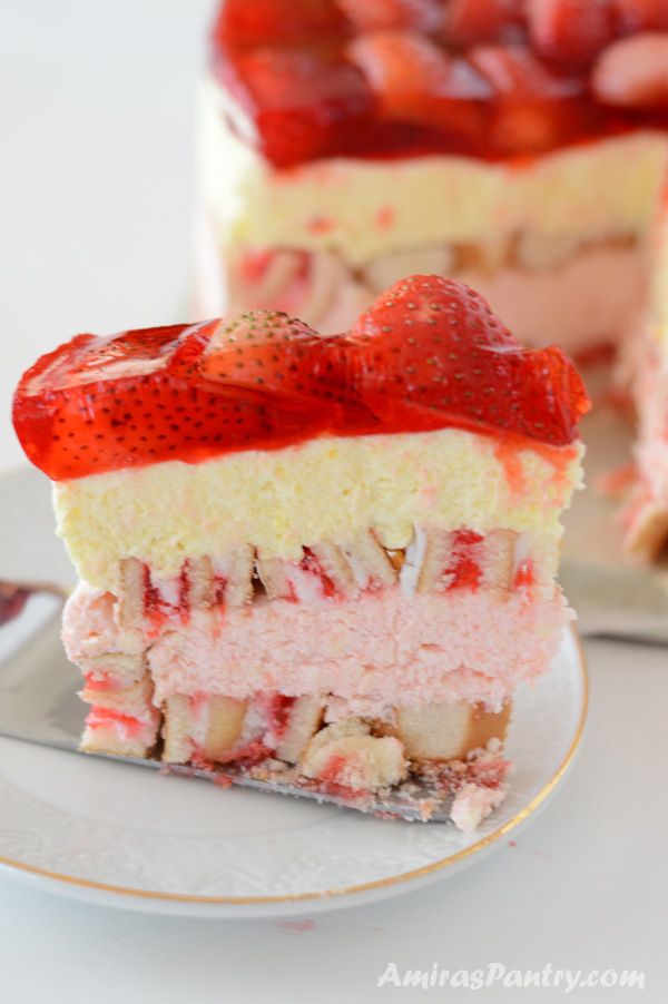 Jello layer strawberry cake