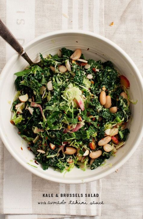 Kale salad w/ avocado tahini sauce