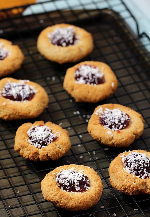 Keto Amaretti Cookies