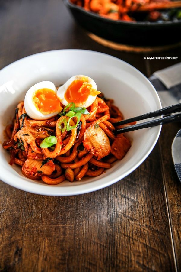 Kimchi Udon Noodle Stir Fry