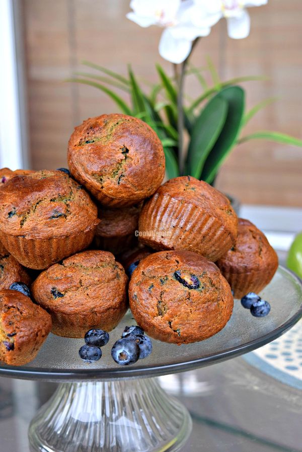 Kiwi Blueberry Muffins