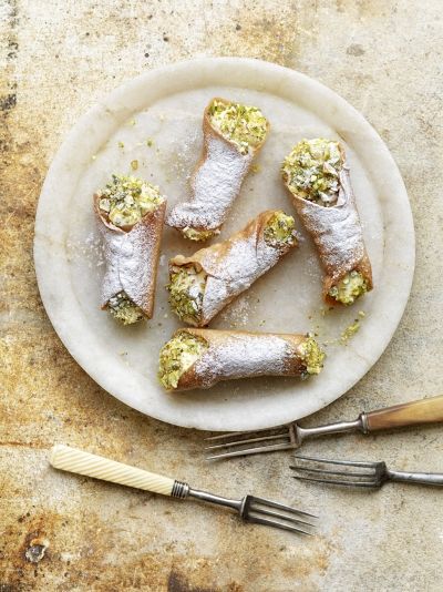 Lemon & pistachio cannoli