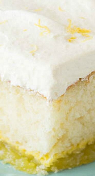 Lemon Bar Magic Cake