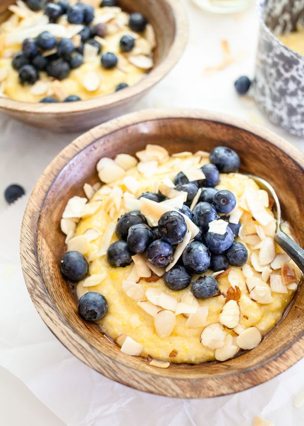 Lemon Blueberry and Coconut Sweet Breakfast Grits