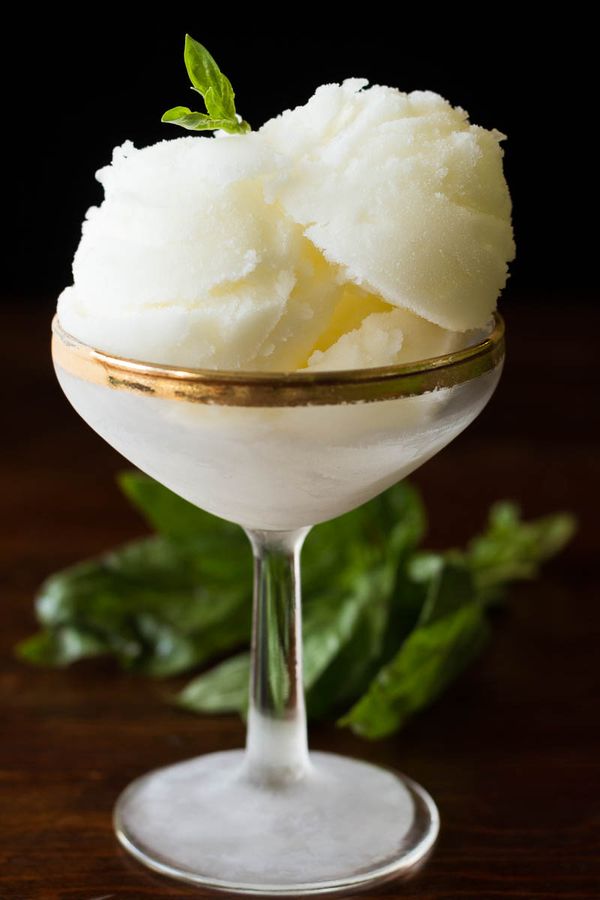 Lemon Sorbet: Easy, Elegant, and Refreshing