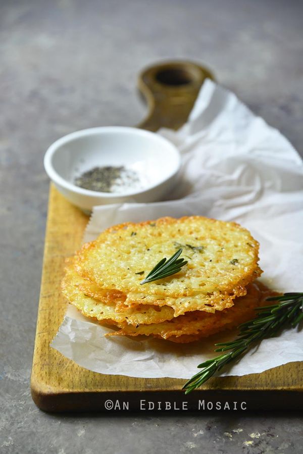 Low-Carb White Cheddar Crisps with Rosemary and Black Pepper