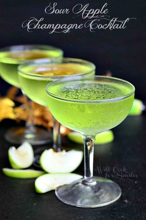 Luscious Sour Apple Champagne Cocktail