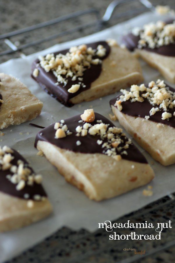 Macadamia Shortbread Cookies