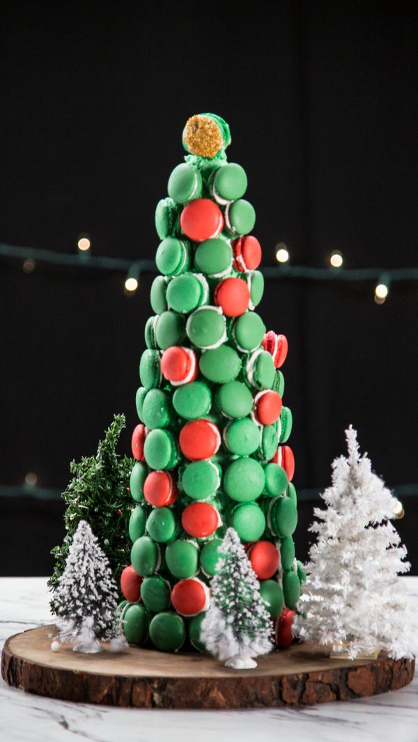 Macaron Christmas Tree