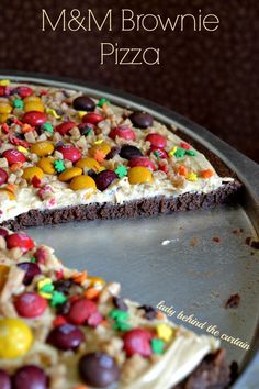 M&M Brownie Pizza