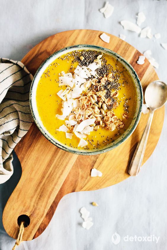 Mango and Coconut Smoothie Bowl