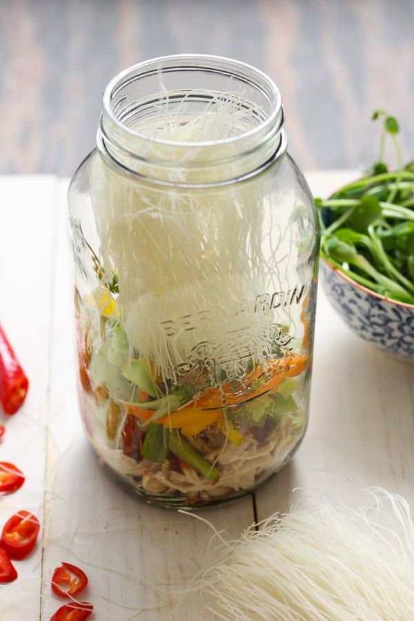 Mason Jar Instant Noodles