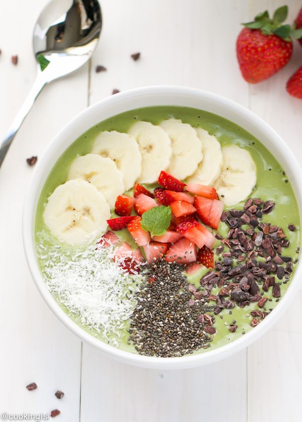 Matcha Green Tea Smoothie Bowl