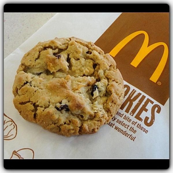 McDonald's Copycat Oatmeal raisin cookies