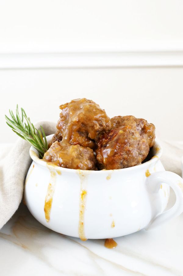 Meatballs in Sticky Peach Sauce