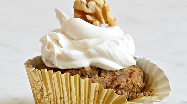 Mini Carrot Cakes with Cashew Cream Cheese Frosting