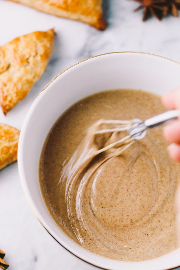 Mini chai scones with maple chai glaze