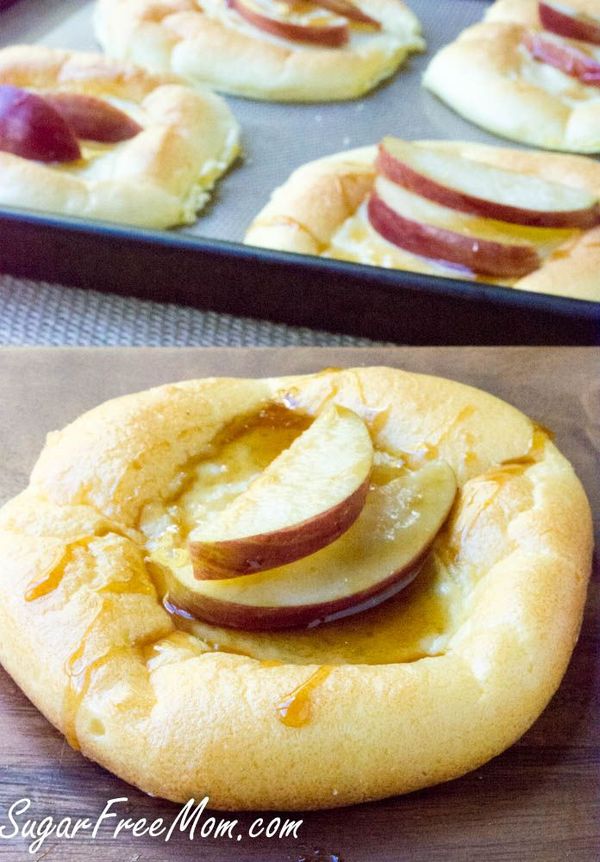 Mini Low Carb Cloud Bread Apple Cheese Danish