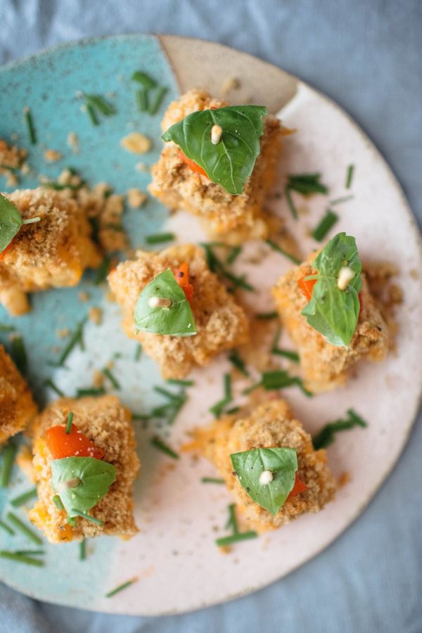 Mini Pimento Mac & Cheese Bites