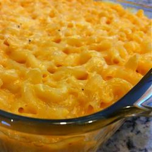 Mom's Favorite Baked Mac and Cheese