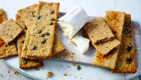 Multi-seed savoury crackers