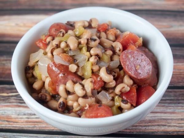 New Year's Black Eyed Peas with Sausage