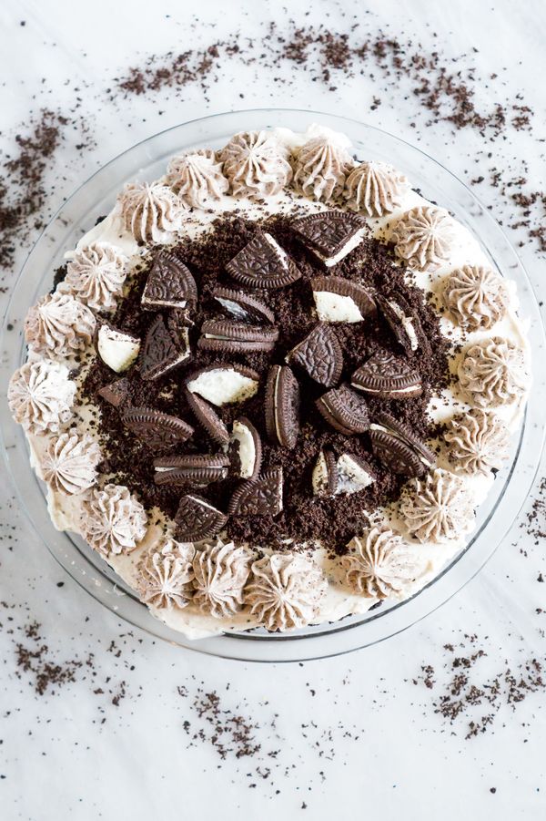 No-Bake Cookies and Cream Cheesecake