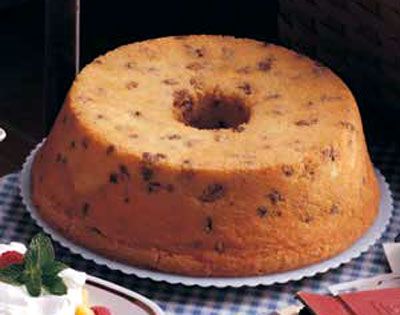 Old-Fashioned Black Walnut Pound Cake