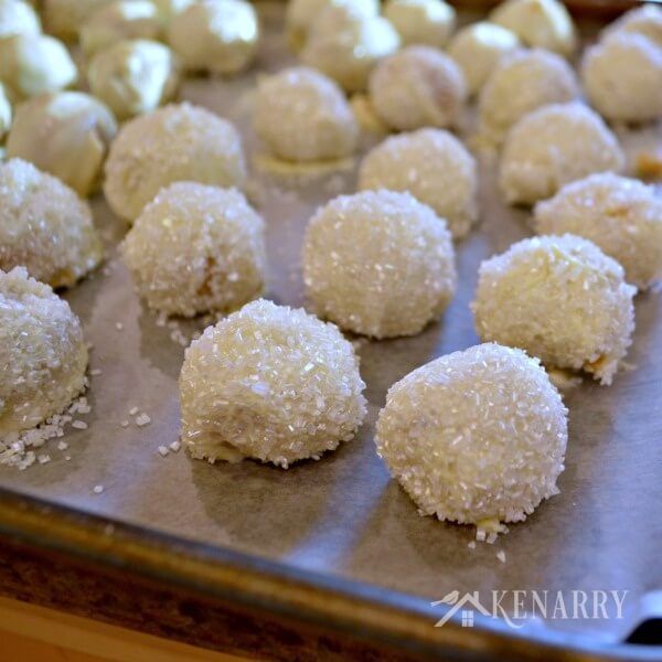 OREO Cookie Balls: Sparkly Treat for New Year's Eve