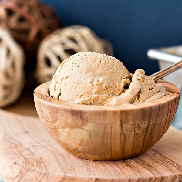 Organic Caramel Vanilla Ice Cream | No Churn, No Refined Sugar