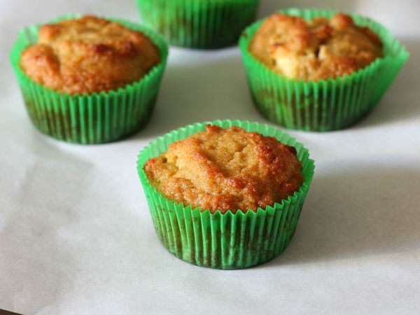 Paleo Apple Muffins