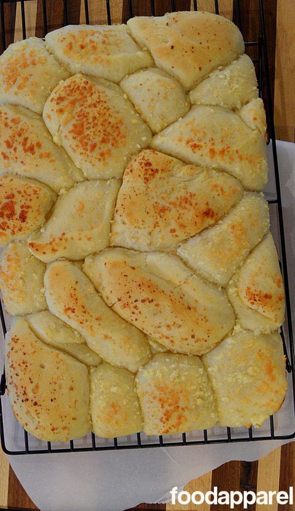 Parmesan Pull Apart Bread (Rolls