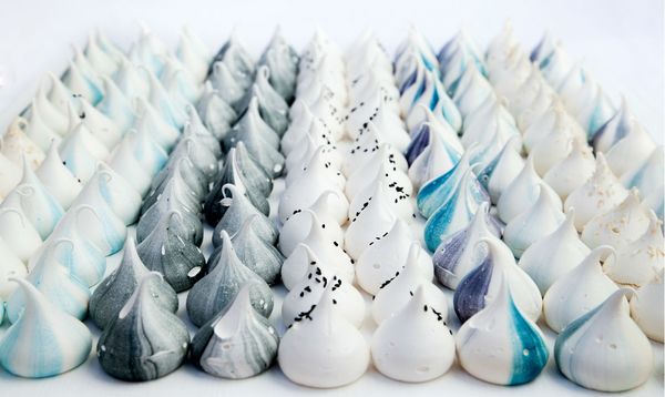 Pastel-Striped Meringue Kisses