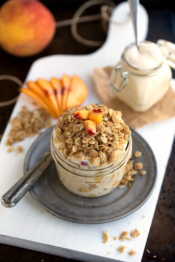 Peach Streusel Overnight Oats