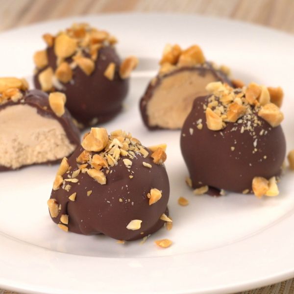 Peanut butter cheesecake balls