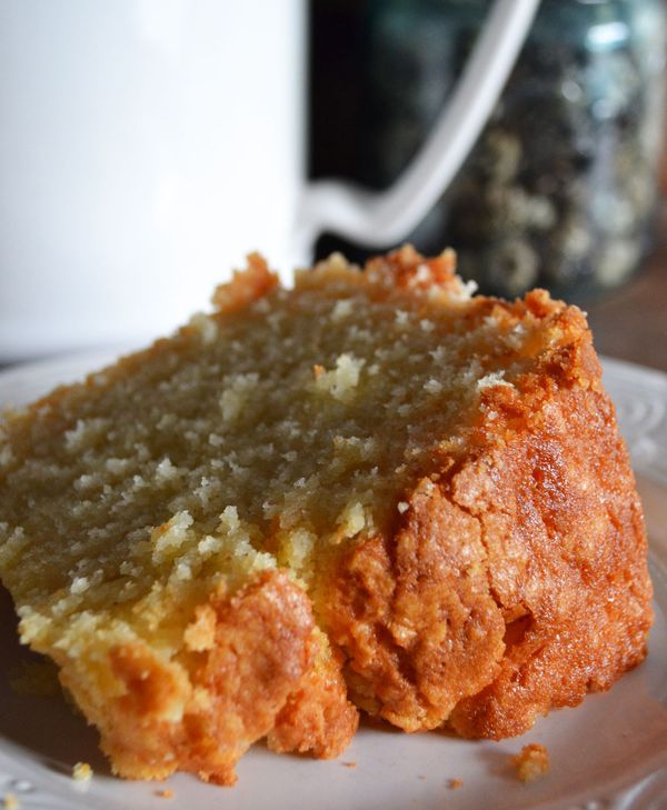 Perfect Moist and Delicious Vanilla Almond Pound Cake