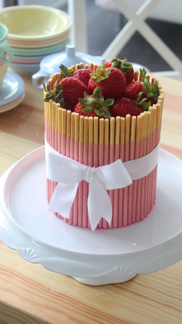 Pocky Cake