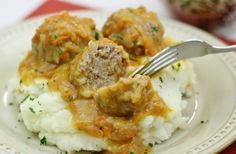 Porcupine Meatballs With a Cream Sauce - Тефтели 