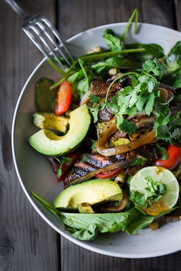 Portobello Steak Salad with Corn and Tomatoes