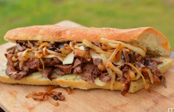 Portuguese Garlic Steak Sandwich